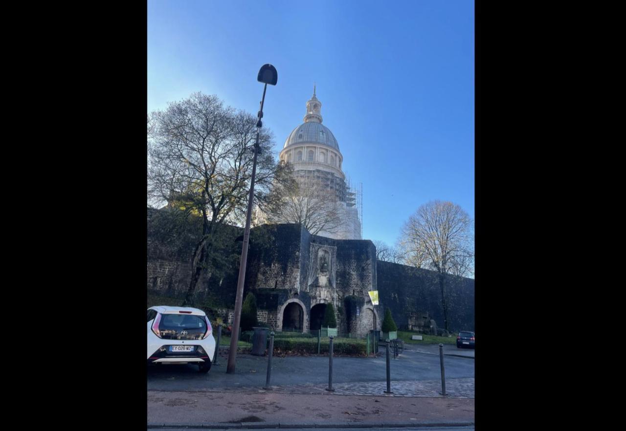 Le Henry Au Coeur De La Vieille